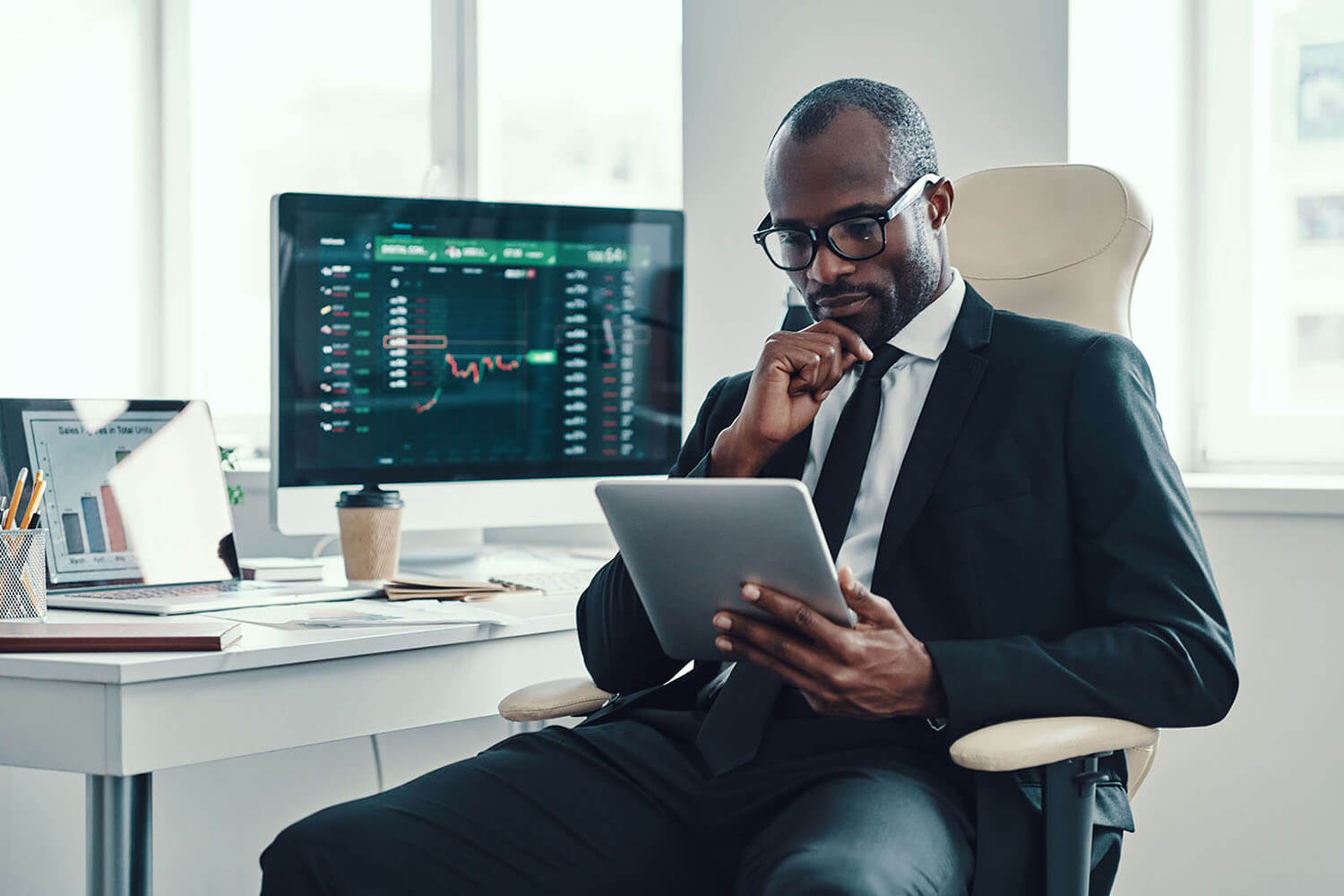 BDC Manager analyzes data on a tablet